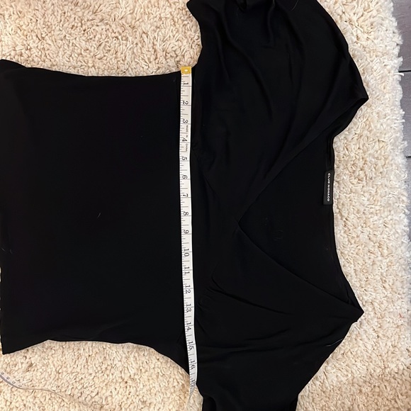 Flirty lightweight Top, flutter sleeves - Picture 4 of 4